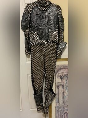 Aliens vs. Predator Requiem Costume Rubie’s NYC Adult Size Large Sci-Fi suit